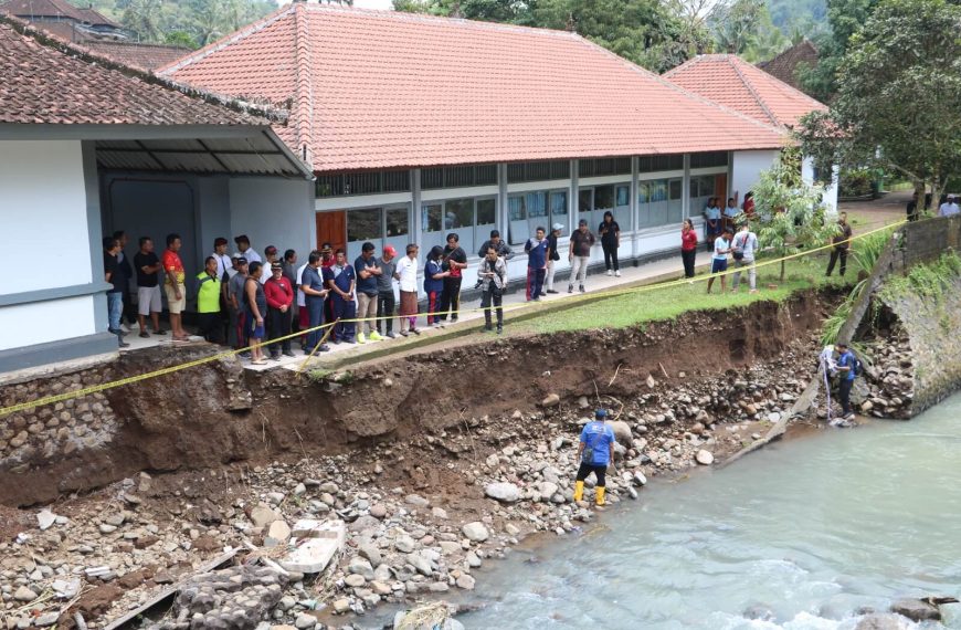 Atasi Kerusakan Sekolah, Perbaikan SMPN 3 Busungbiu Jadi Fokus Pemkab Buleleng