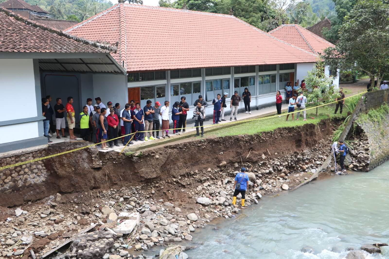 Atasi Kerusakan Sekolah, Perbaikan SMPN 3 Busungbiu Jadi Fokus Pemkab Buleleng