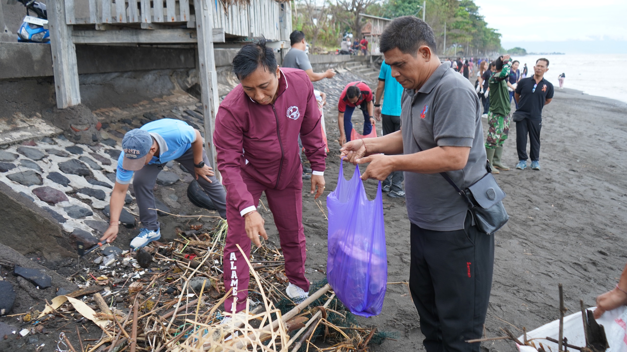 Buleleng Bersih Sampah Berkelanjutan, Enam Pantai Jadi Sasaran