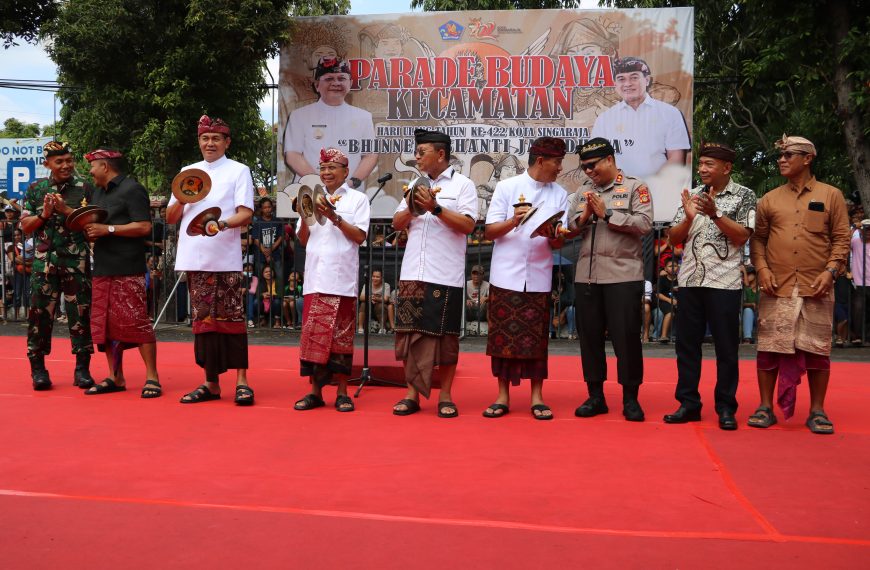 Parade Budaya Perdana HUT ke-422 Kota Singaraja, Angkat Sejarah Ki Barak Panji Sakti