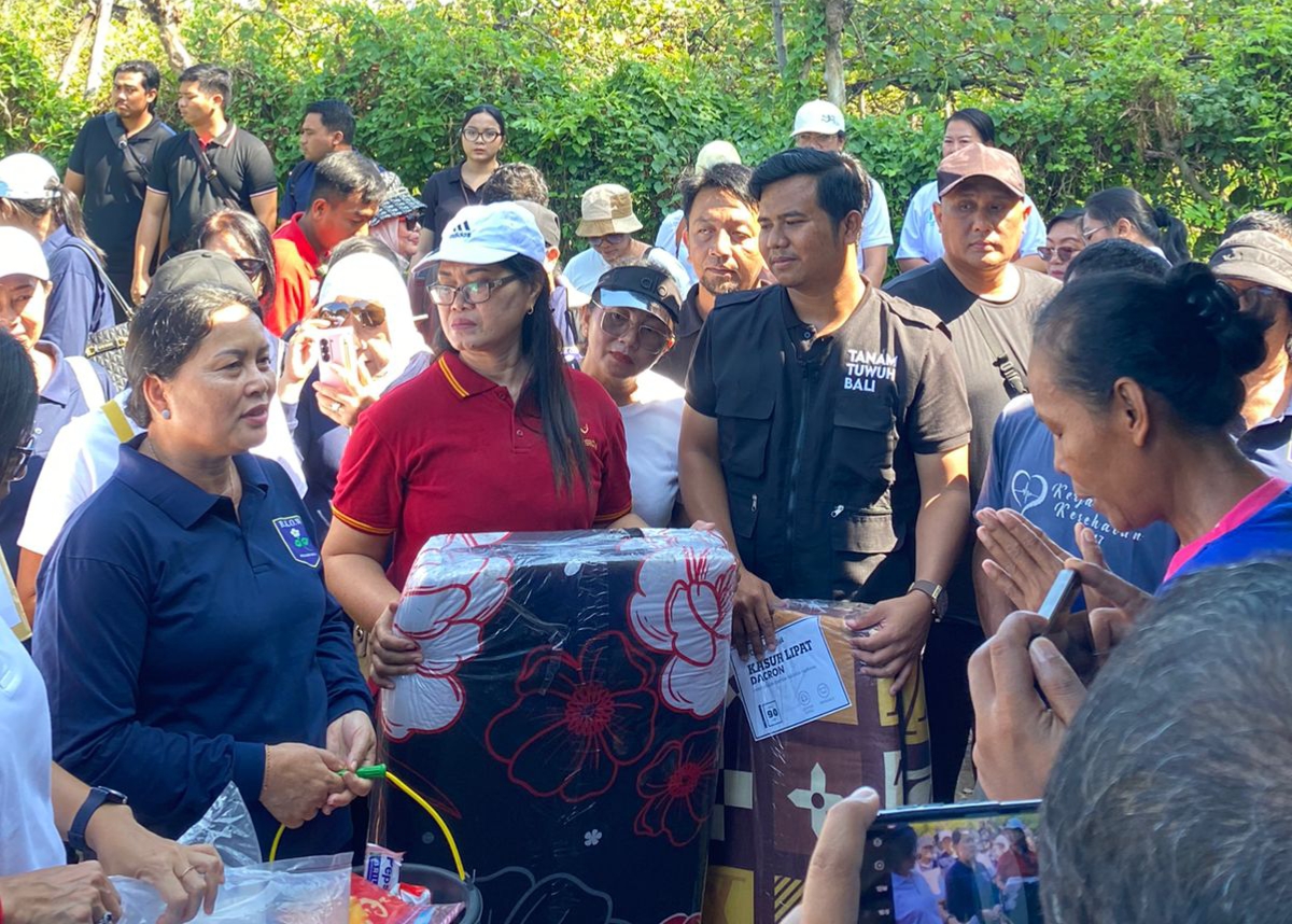 Aksi Nyata di Tengah Bencana, Kadek Agus Kusumanadi Pimpin Penyaluran Bantuan bagi Warga Terdampak Banjir di Buleleng
