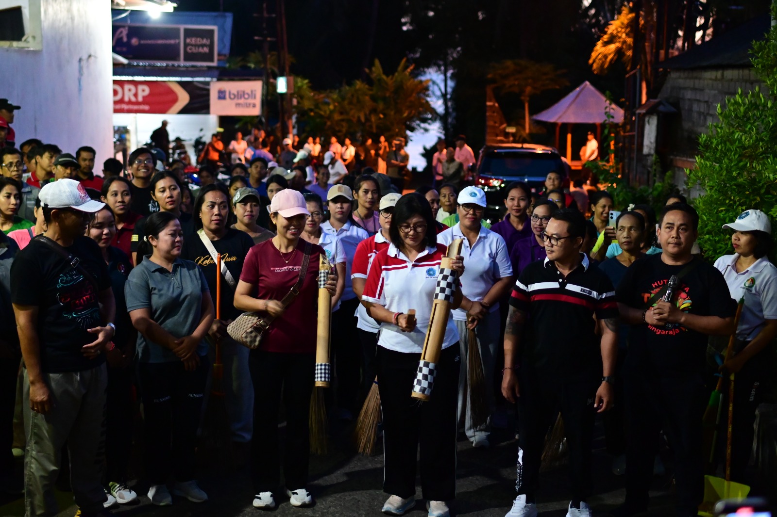 Gerakan Gebug Kulkul PKK Digencarkan, Warga Sambirenteng Diajak Mandiri Kelola Sampah