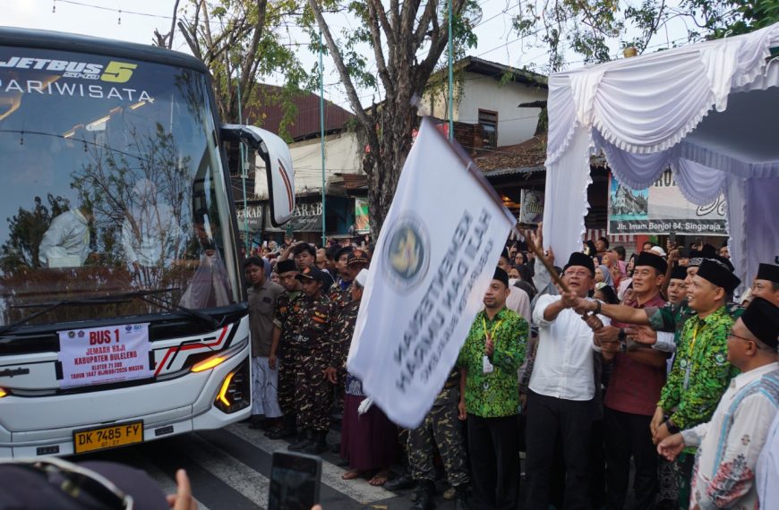 Bupati Sutjidra dan Wabup Supriatna Pastikan Jemaah Haji Buleleng Tunaikan Ibadah dengan Sehat dan Selamat
