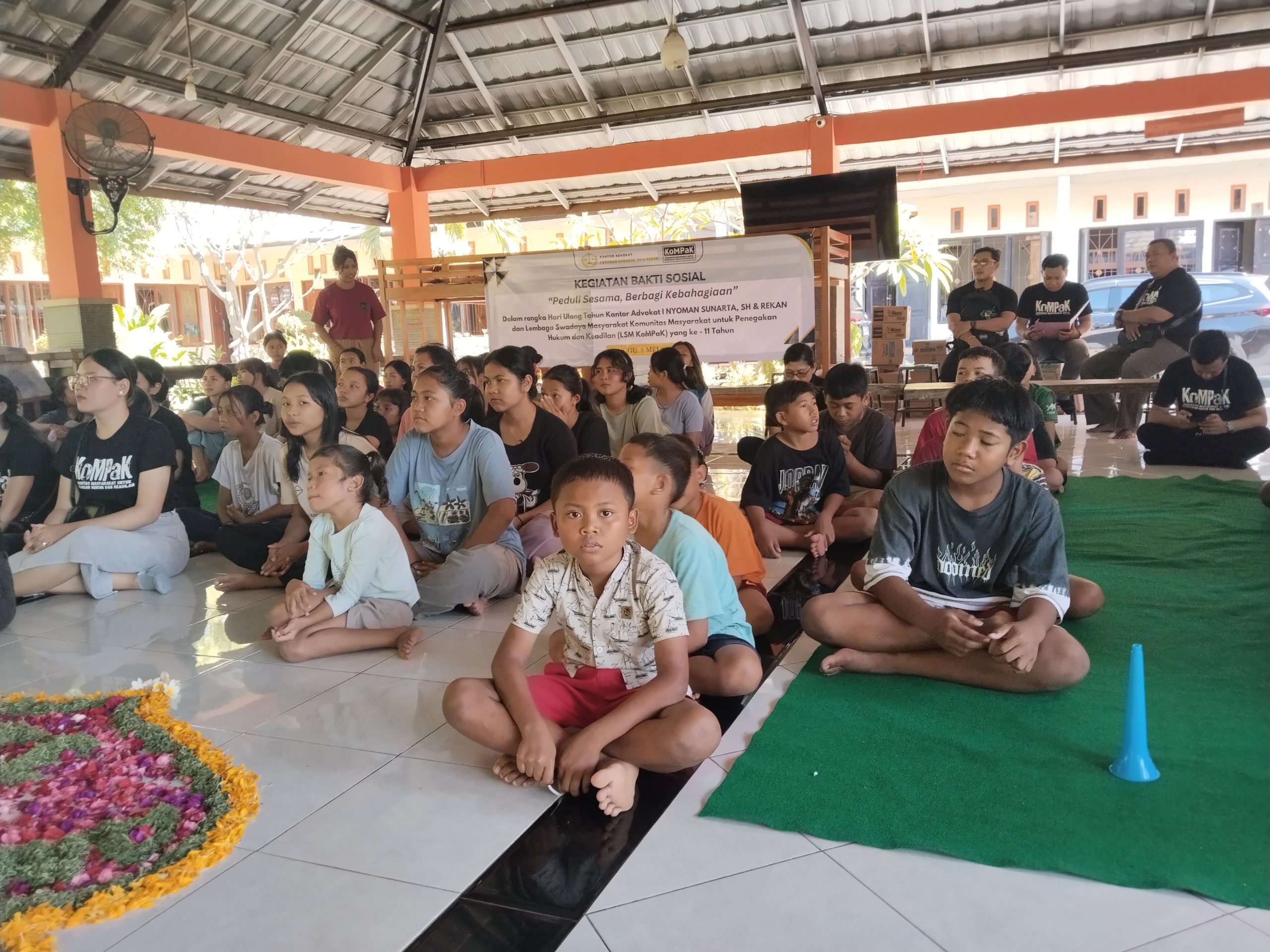 INS dan KoMPaK Rayakan 11 Tahun dengan Baksos, Salurkan Bantuan ke Panti Asuhan Narayan Seva