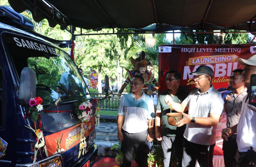 Bupati Sutjidra Luncurkan Mobil Samsat Keliling untuk Permudah Layanan Pajak Masyarakat