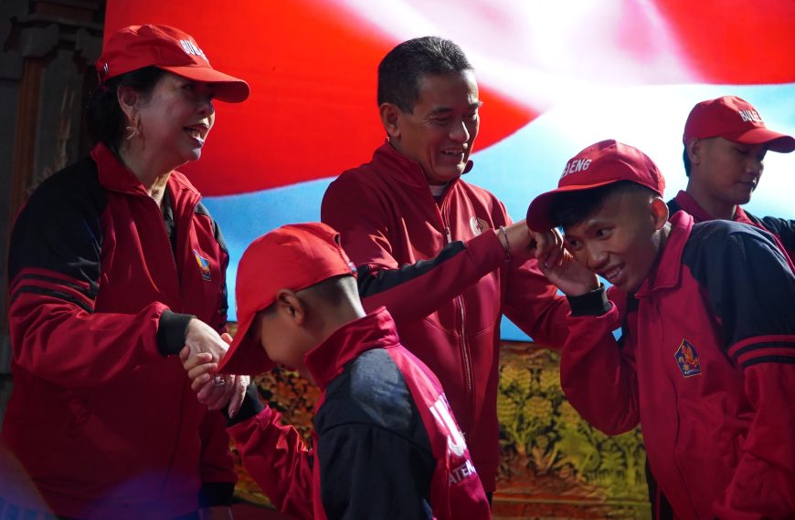 Lepas Kontingen Porjar Bali 2026, Wabup Supriatna Pasang Target Peningkatan Raihan Medali Buleleng