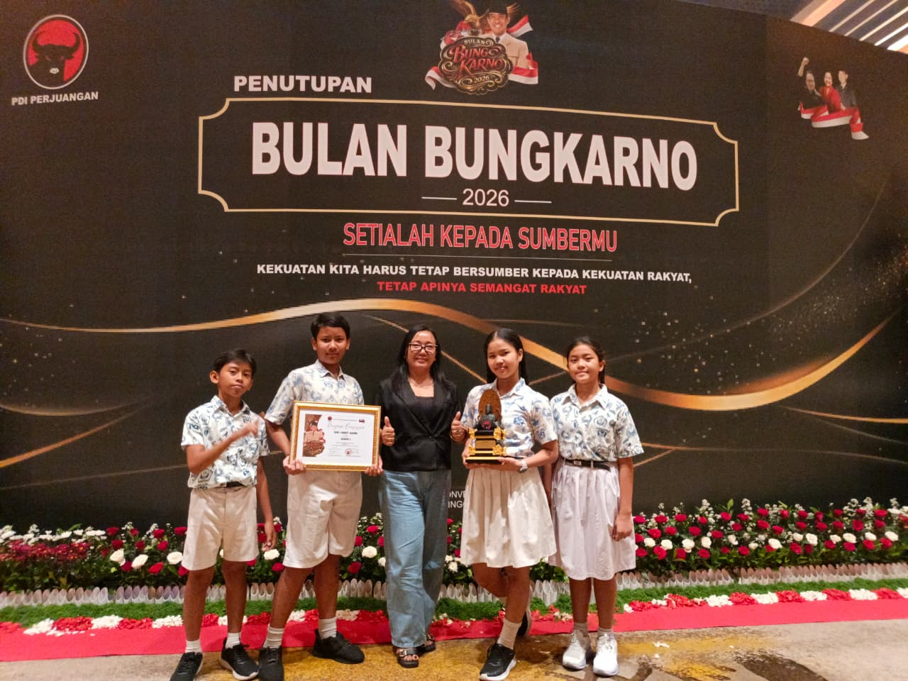 SDN 1 Paket Agung Raih Juara I Utsawa Widyatarka Susastra Bali 2026, Harumkan Nama Buleleng di Penutupan Bulan Bung Karno