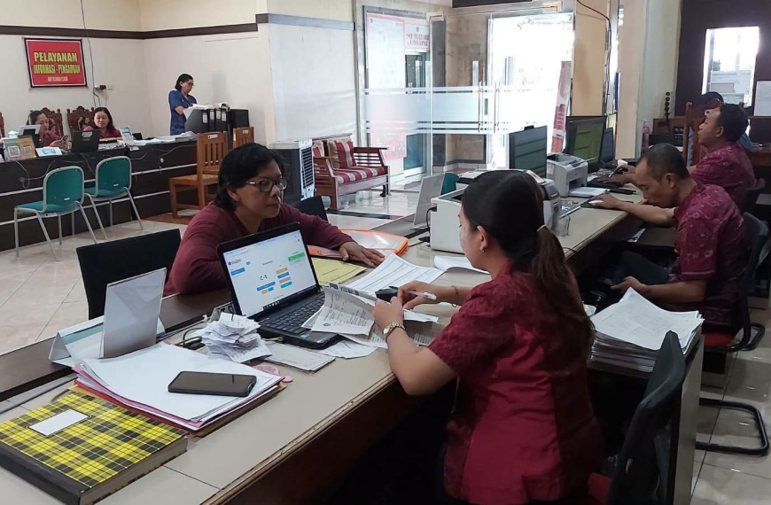 Disdukcapil Buleleng Genjot Aktivasi IKD, Perkuat Akses Masyarakat ke Layanan Perlinsos Digital
