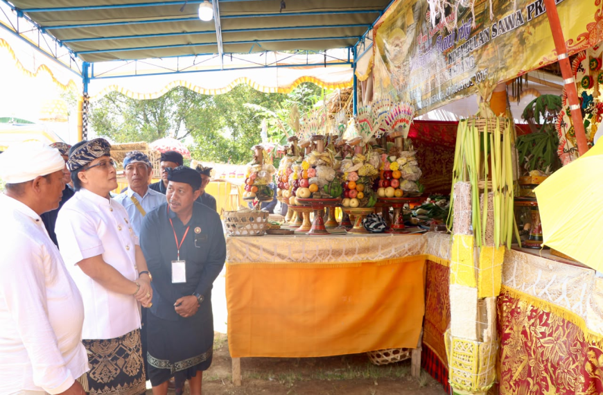Wagub Giri Prasta Hadiri Ngaben Massal Perdana Desa Adat Mengandang, Apresiasi Semangat Gotong Royong Krama