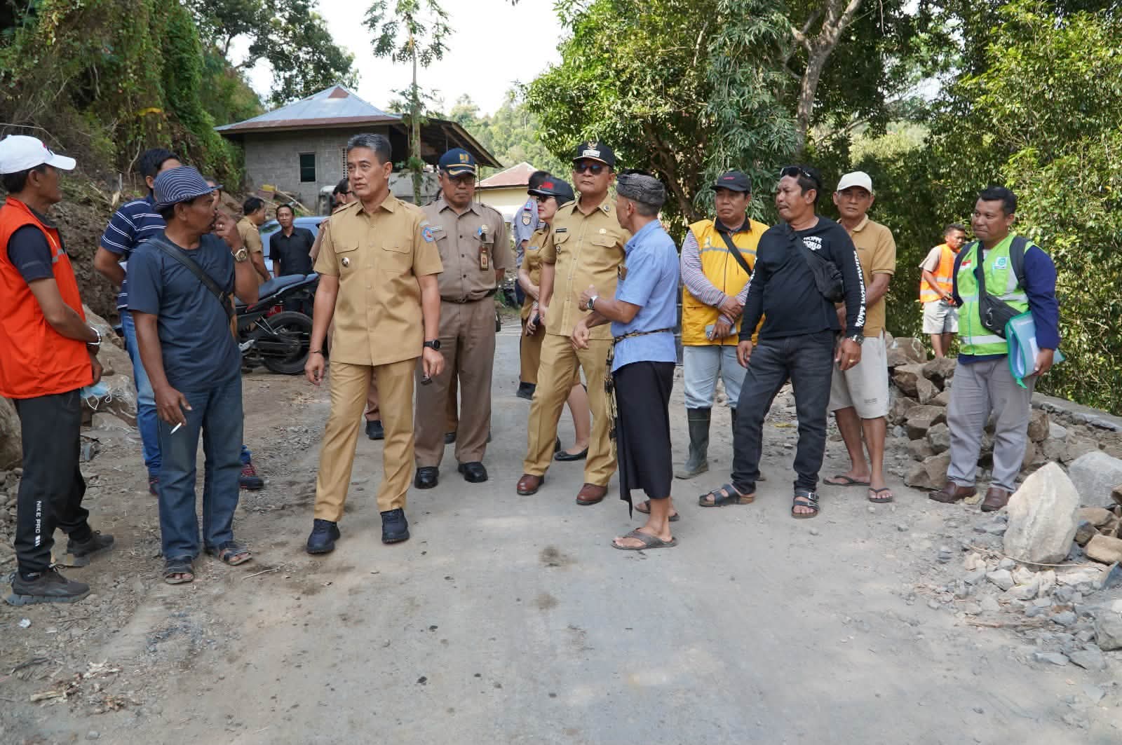 Jalan Dencarik–Pedawa Diperlebar, Pemkab Buleleng Kejar Target Rampung Desember