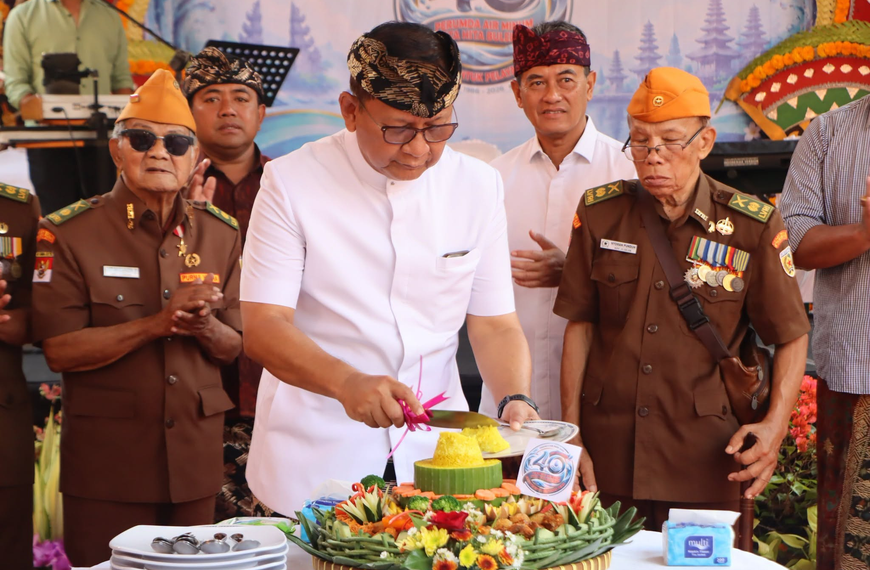 Empat Dekade Tirta Hita, Sutjidra Tekankan Penguatan Layanan Air Bersih untuk Masyarakat