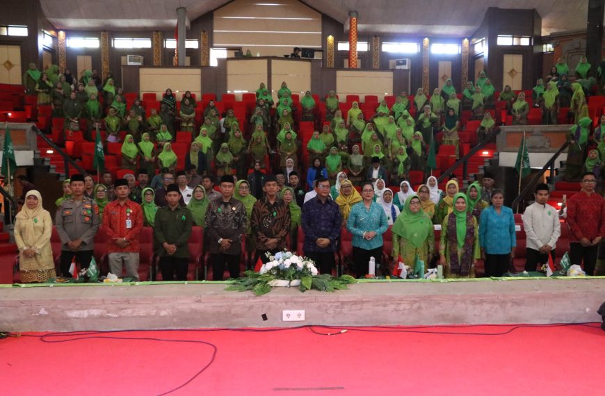 Bupati Sutjidra Dorong Muslimat NU Perkuat Pemberdayaan Perempuan dan Ketahanan Keluarga